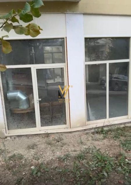 Tirane, shitet dyqan Kati 0, 120 m² 229.200 € (LIQENI I THATE)
