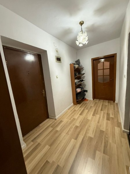 Tirane, jepet me qera apartament 1+1+Ballkon Kati 2, 60 m² 500 € (Perballe Harry Fultz)