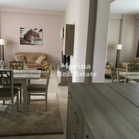 Tirane, jepet me qera apartament 1+1+Ballkon Kati 1, 55 m² 370 € (Fresku)