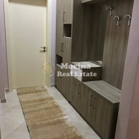 Tirane, jepet me qera apartament 1+1+Ballkon Kati 1, 55 m² 370 € (Fresku)
