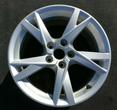 Tirane, shes disk alumini Disqe 17 VW Golf Passat Origjinal , 400 €