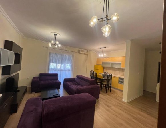 Tirane, jepet me qera apartament 1+1 Kati 6, 600 € 