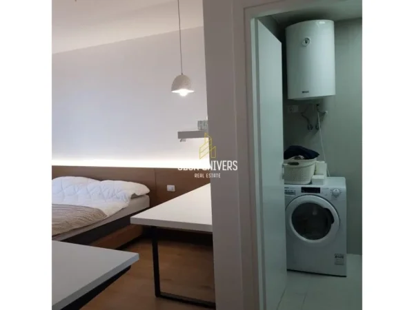 Tirane, jepet me qera apartament 2+1+Ballkon Kati 9, 90 m² 800 € 