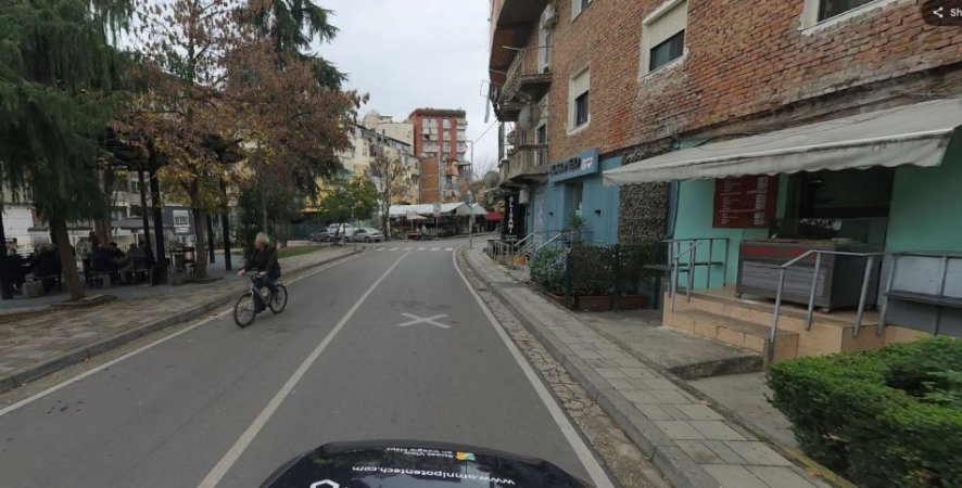 Tirane, jepet me qera zyre 2+1 Kati 3, 68 m² 550 € (Bulevardi Bajram Curri te Lulishte Cajupi)