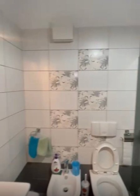 Tirane, shes apartament 2+1+Ballkon Kati 8, 105 m² 253.000 € (BULEVARDI GJERGJ FISHTA)