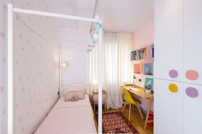 Tirane, jepet me qera apartament 3+1+Ballkon Kati 3, 145 m² 1600 € (sauk i vjeter)