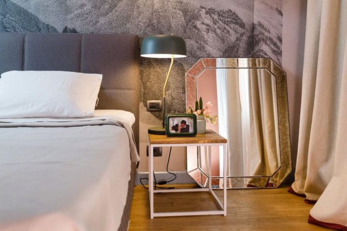 Tirane, jepet me qera apartament 3+1+Ballkon Kati 3, 145 m² 2.100 € (sauk i vjeter)