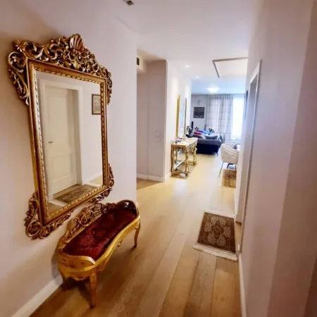 Tirane, shitet apartament 3+1 , 155 m² 510.000 € (stadiumi air albania)