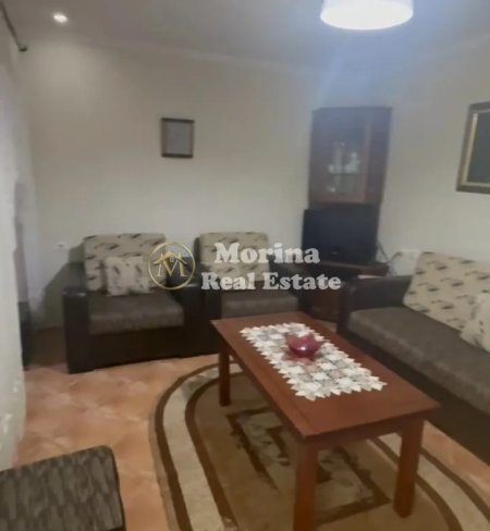 Tirane, jepet me qera shtepi 2+1 Kati 1, 100 m² 300 € (Rruga e Dibres)