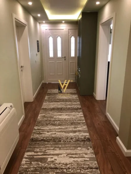 Tirane, shitet Vile 3 Katshe Kati 0, 300 m² 265.000 € (KAMEZ)