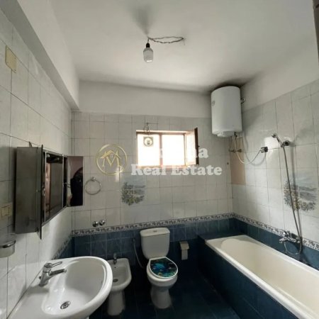 Tirane, jepet me qera apartament 2+1 Kati 2, 120 m² 450 € (Kodra E Priftit)