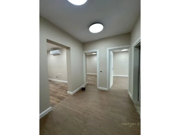 Tirane, shitet apartament Kati 2, 109 m² 268.000 € 