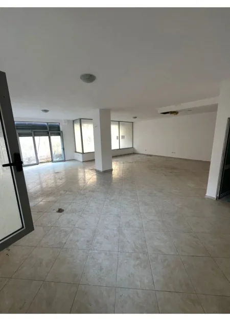 Durres, shitet ambjent biznesi , 103 m² 155.000 € (Rrota e kuqe)