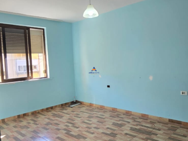 Shqiperi, shitet apartament 1+1 Kati 4, 59 m² 125.000 € (RRUGA KONGRESI I LUSHNJES)
