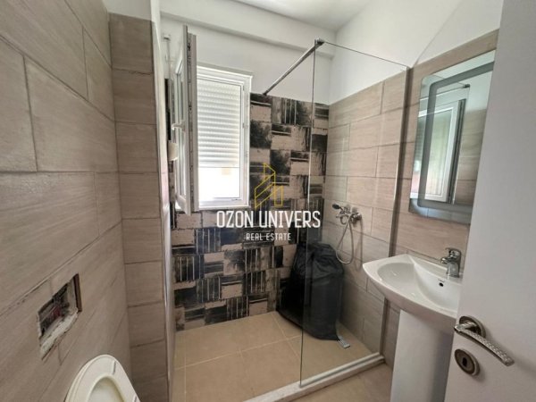 Tirane, jepet me qera apartament 1+1+Ballkon Kati 4, 60 m² 500 € (Selitë, pranë Xhamisë)