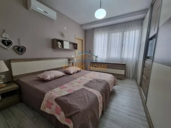 Tirane, jepet me qera apartament 2+1 , 104 m² 900 € (KOPSHTI ZOOLOGJIK)