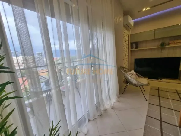 Tirane, jepet me qera apartament 2+1 , 104 m² 900 € (KOPSHTI ZOOLOGJIK)