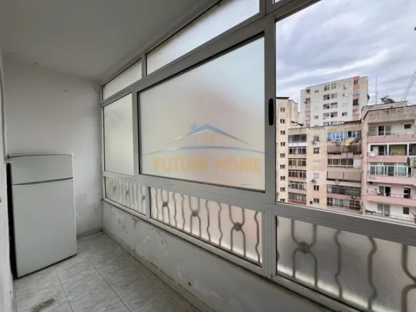 Tirane, jepet me qera apartament 2+1 Kati 6, 111 m² 650 € (Rruga Dritan Hoxha , Laprake)