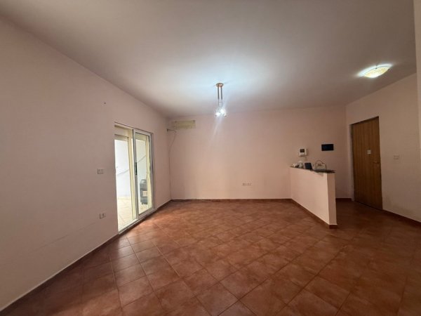Tirane, shitet apartament 2+1 Kati 1, 131 m² 320.000 € UNA58291