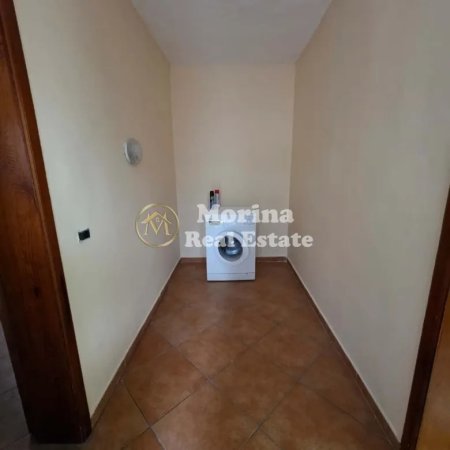 Tirane, jepet me qera apartament 2+1 Kati 1, 100 m² 500 € (Kinostudio, Klan TV)