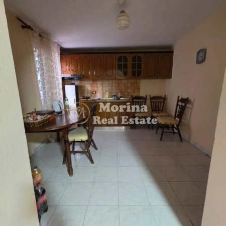 Tirane, jepet me qera apartament 2+1 Kati 1, 100 m² 500 € (Kinostudio, Klan TV)