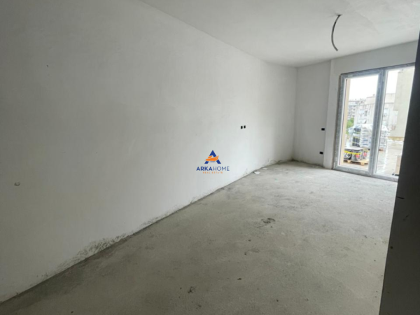 Tirane, shitet apartament 2+1 Kati 2, 185 m² 436.000 € (LIQENI I THATE)
