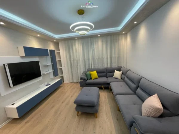 Tirane, jepet me qera apartament 2+1 Kati 5, 103 m² 90.000 leke reja  (don bosko)