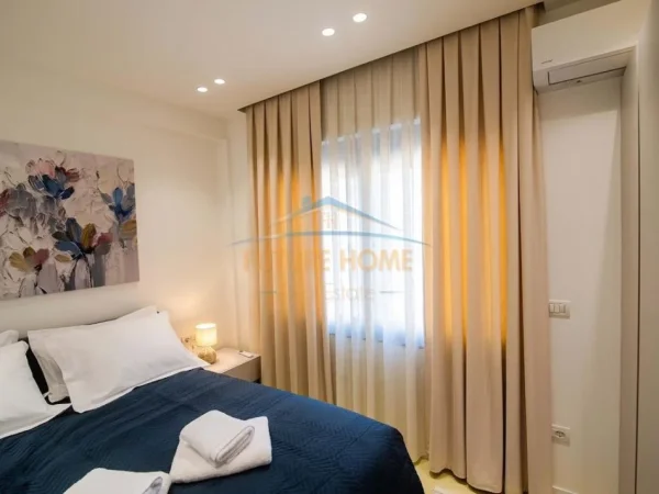 Tirane, jepet me qera apartament 1+1 Kati 5, 50 m² 650 € (Rruga e Durrsit)