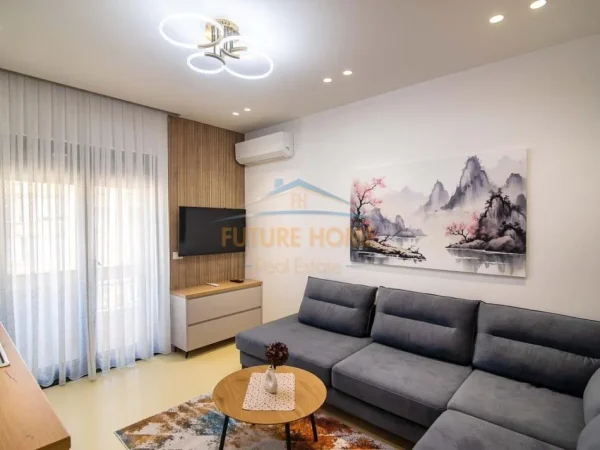 Tirane, jepet me qera apartament 1+1 Kati 5, 50 m² 650 € (Rruga e Durrsit)