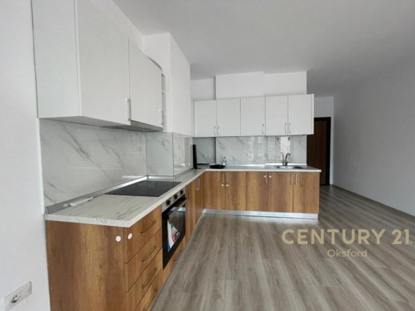 Tirane, jap me qera apartament 1+1 Kati 7, 450 € (Ish Fusha Aviacionit)