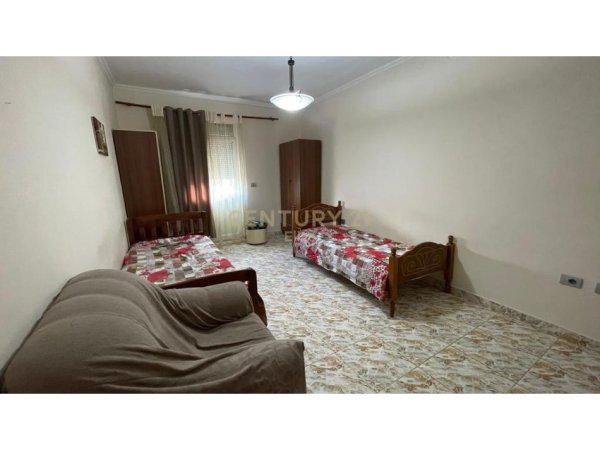 Tirane, jepet me qera apartament 2+1 Kati 5, 86 m² 800 € (Sheshi Willson)