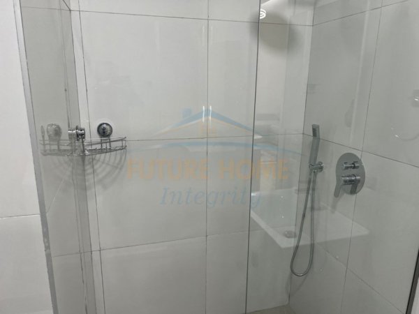 Tirane, jepet me qera apartament 1+1 Kati 4, 60 m² 430 € (ALIDEM , Kompleksi Mangalem)
