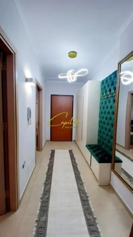 Tirane, jepet me qera apartament 1+1 Kati 3, 65 m² 500 € (5 MAJI)