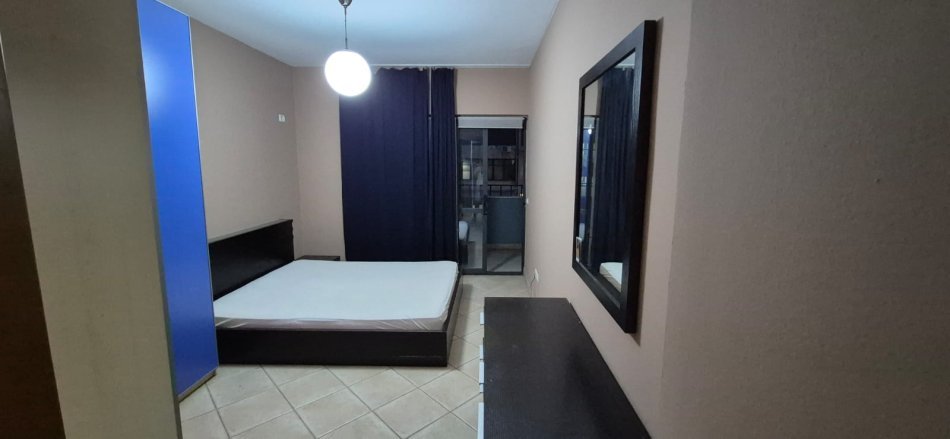 Tirane, jap me qera apartament 3+1+Ballkon Kati 4, 95 m² 60.000 € (SQ 21)