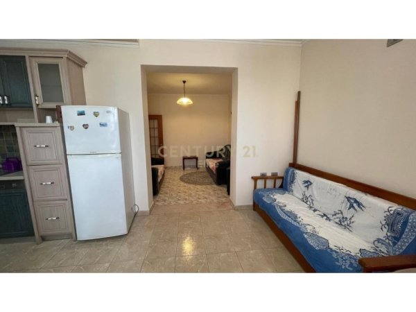 Tirane, jepet me qera apartament 2+1 Kati 5, 86 m² 800 € (Sheshi Willson)