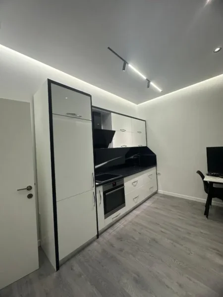 Tirane, jepet me qera apartament 1+1 Kati 2, 53 m² 700 € (stadiumi arena)
