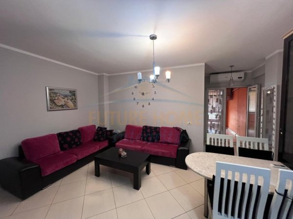 Tirane, jepet me qera apartament 1+1 Kati 3, 66 m² 500 € (rruga Jordan Misja)