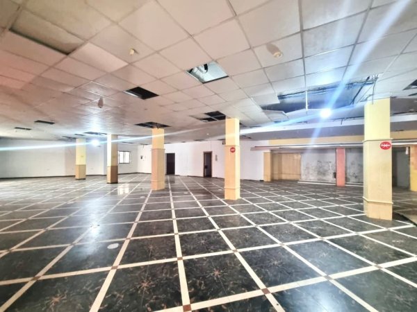 Ambient Biznesi 2 kate me ndarje ne disa ambiente - (📍 Rr. Mihal Grameno - ish KMY) ,  Perballe njesise bashkiake nr. 2 -- CMIMI:1,650,000 Euro