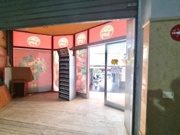 Ambient Biznesi 2 kate me ndarje ne disa ambiente - (📍 Rr. Mihal Grameno - ish KMY) ,  Perballe njesise bashkiake nr. 2 -- CMIMI:1,650,000 Euro