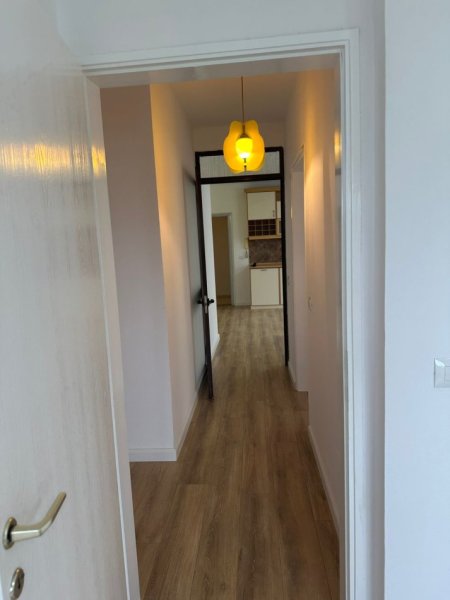 Tirane, shitet apartament 2+1 Kati 5, 81 m² 165.000 € (fusha aviacionit)