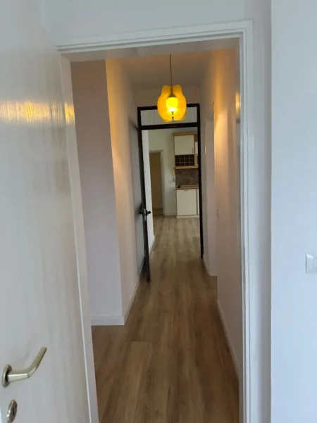 Tirane, shitet apartament 2+1 Kati 5, 81 m² 165.000 € (fusha aviacionit)
