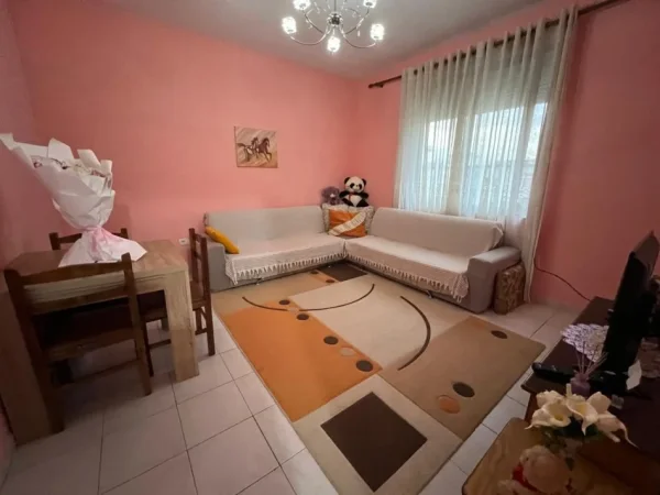 Tirane, jepet me qera apartament 3+1+Aneks+Ballkon Kati 4, 120 m² 550 € (rruga todi shkurti)