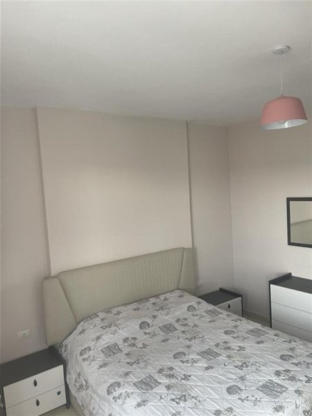 Tirane, jepet me qera apartament 2+1 Kati 8, 100 m² 500 € (kamez)