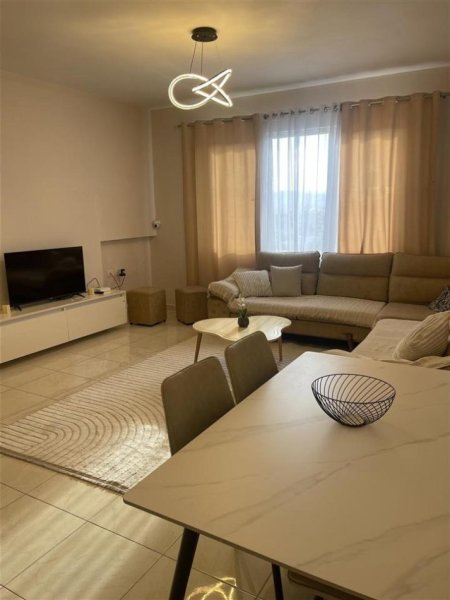 Tirane, jepet me qera apartament 2+1 Kati 8, 100 m² 500 € (kamez)