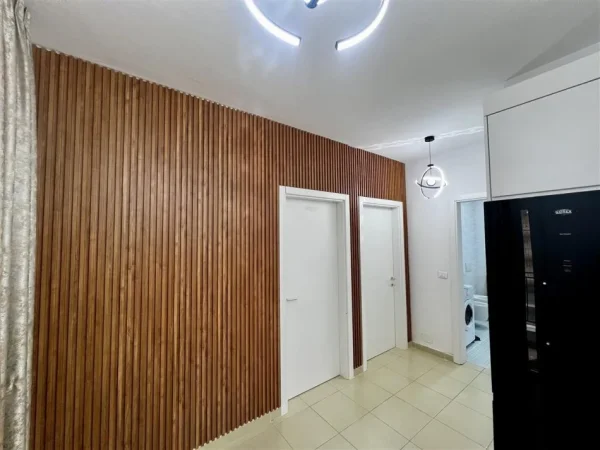 Tirane, jepet me qera apartament 2+1+Ballkon Kati 2, 96 m² 650 € (RESIDENCA AVID PRANE STACIONI I TRENIT)