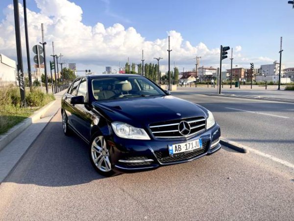 Tirane, shes makine Mercedes-Benz C300 Viti 2012, 1.150.000 Leke