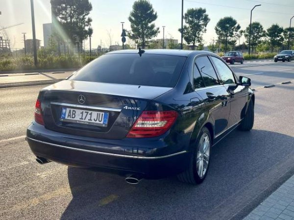 Tirane, shes makine Mercedes-Benz C300 Viti 2012, 1.150.000 Leke