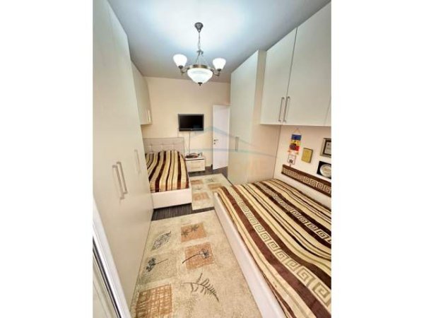 Tirane, shitet apartament 1+1 Kati 4, 68 m² 107.000 Euro