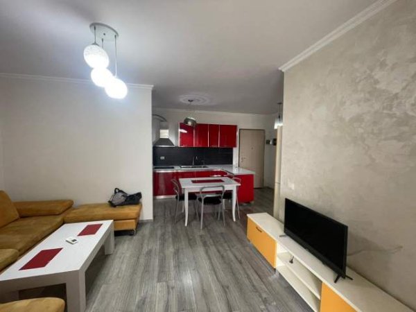 Tirane, jepet me qera apartament 2+1+BLK Kati 7, 100 m² 450 Euro (21 Dhjetori)