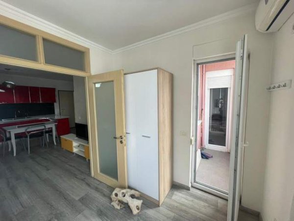 Tirane, jepet me qera apartament 2+1+BLK Kati 7, 100 m² 450 Euro (21 Dhjetori)